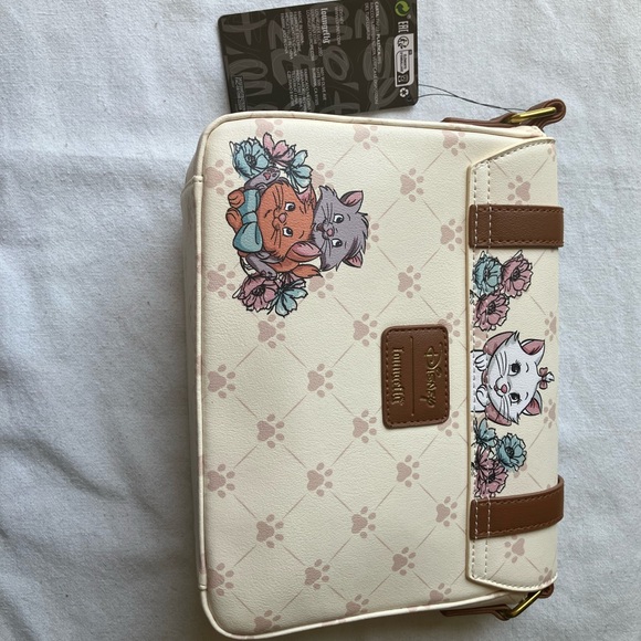 NWT Disney Loungefly Cream and Brown Paw Print Bag - Picture 3 of 7